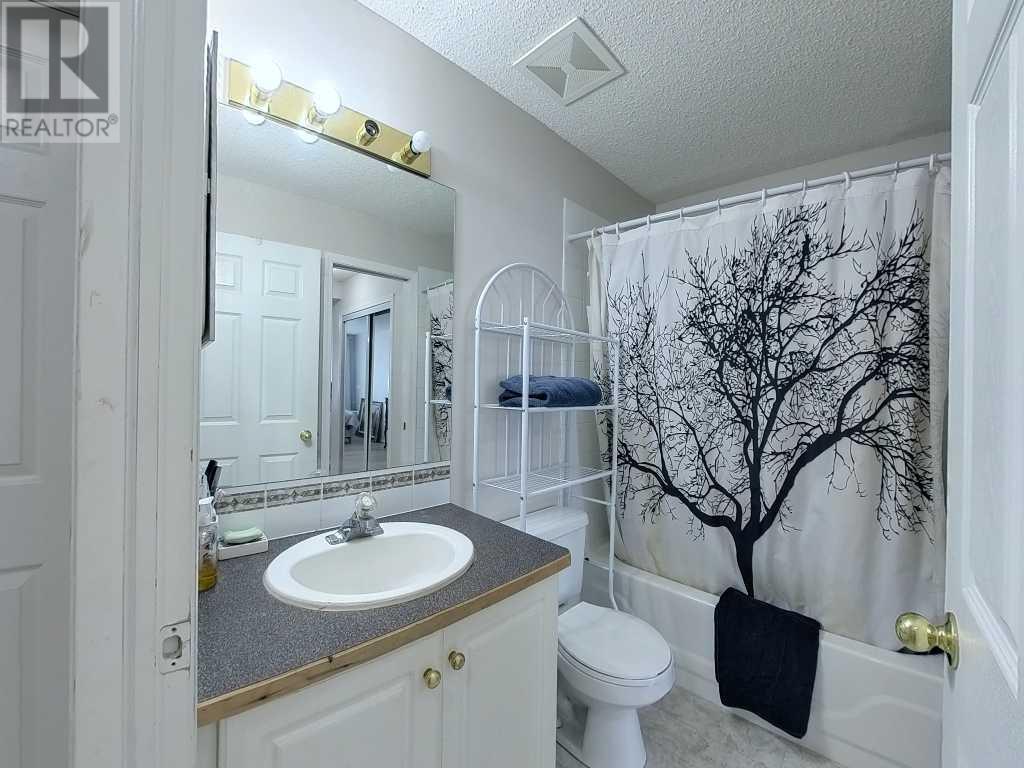 Single Family House for Sale in   Bowness Road NW Bowness Calgary 