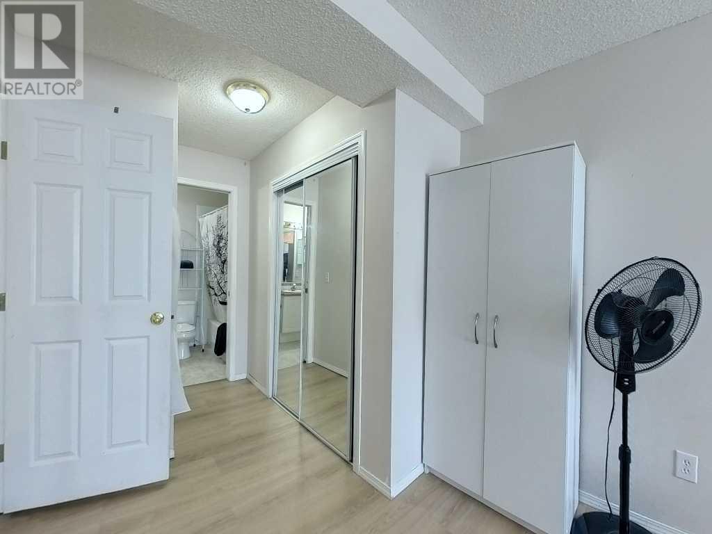 Single Family House for Sale in   Bowness Road NW Bowness Calgary 