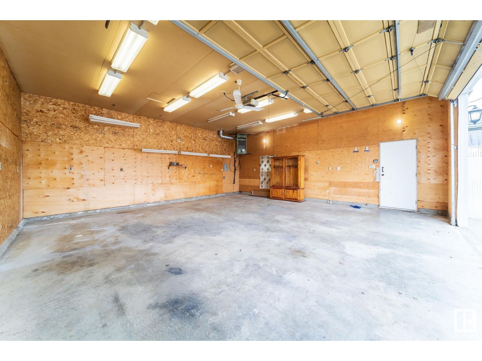 5107 103 AV NW, Edmonton