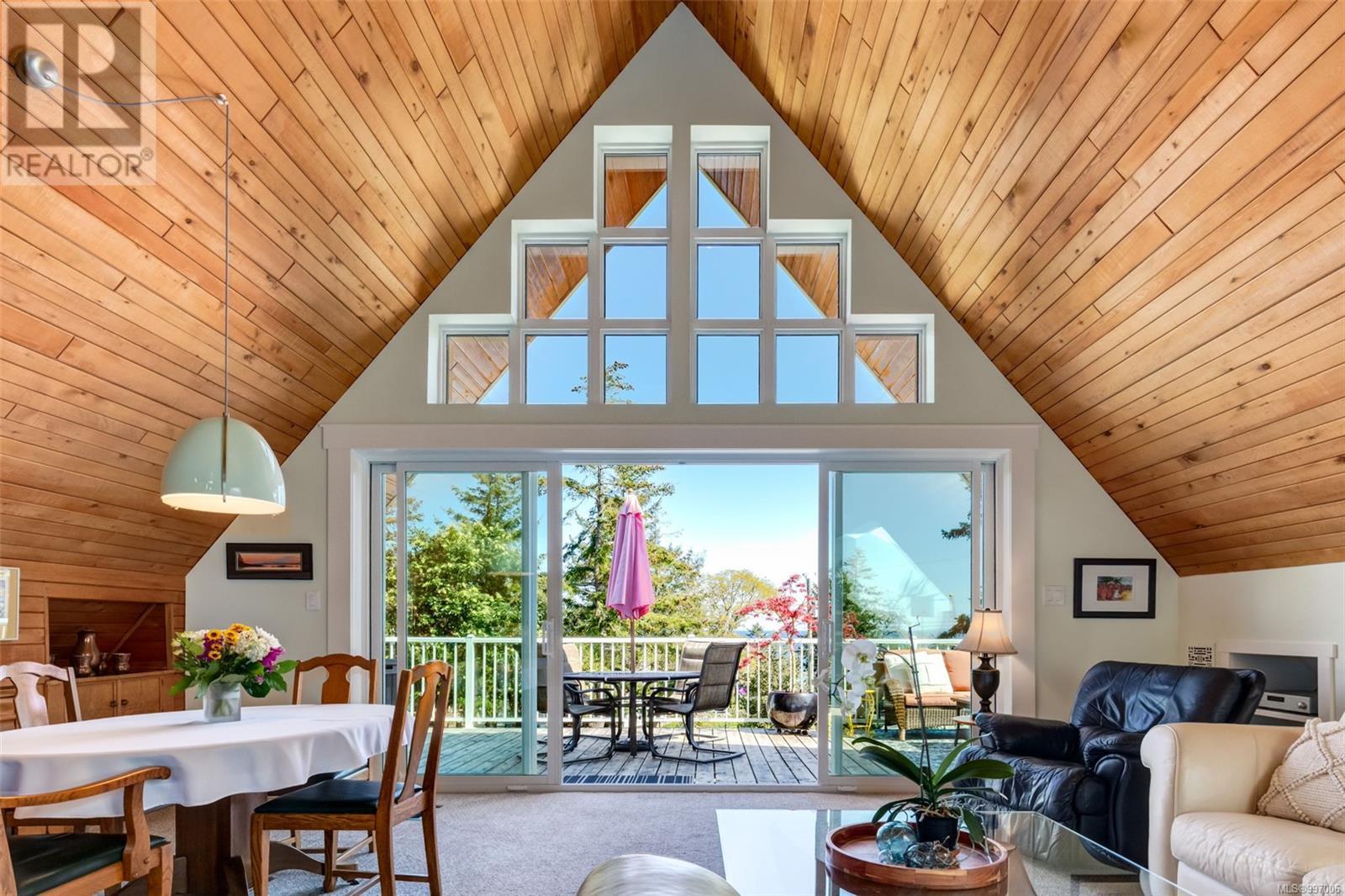 3453 Grilse Rd, Nanoose Bay