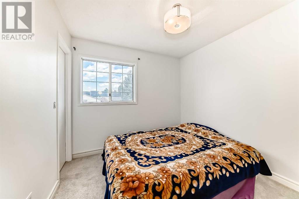 Single Family House for Sale in  Coventry Close NE Coventry Hills Calgary 