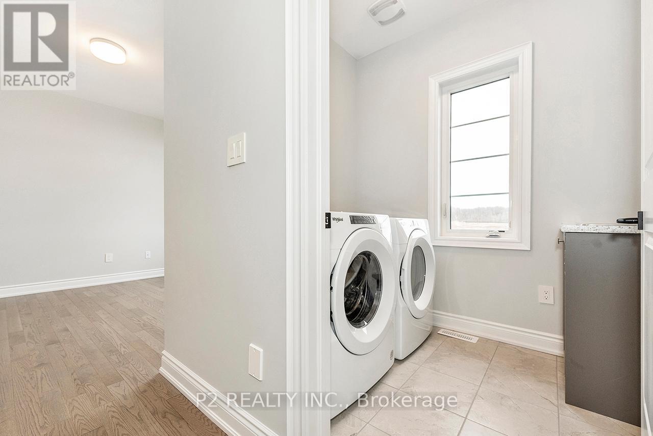 Photo 40 of 49 Periwinkle Road, Springwater ON