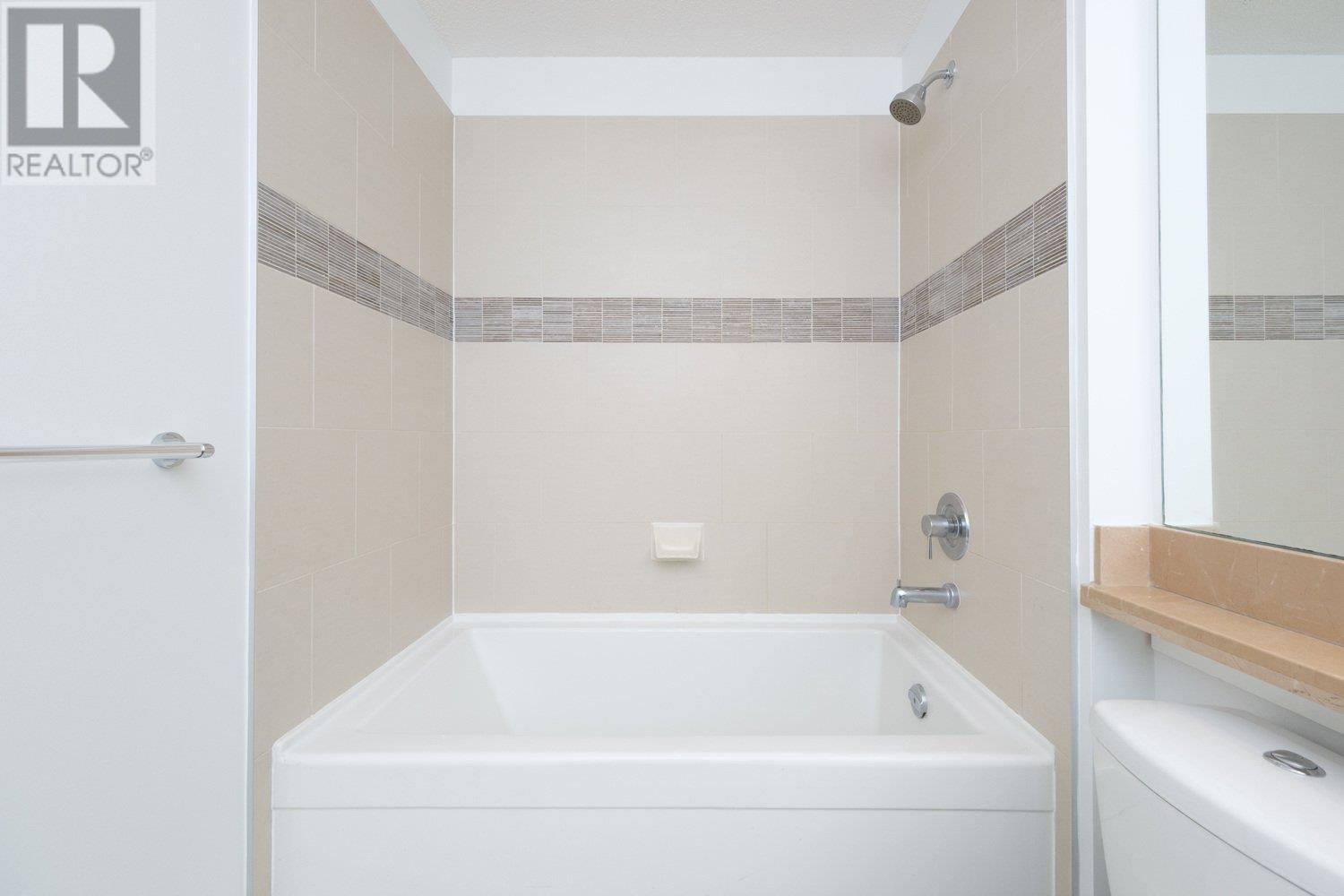 207 1153 KENSAL PLACE, Coquitlam real estate listing R2977459
