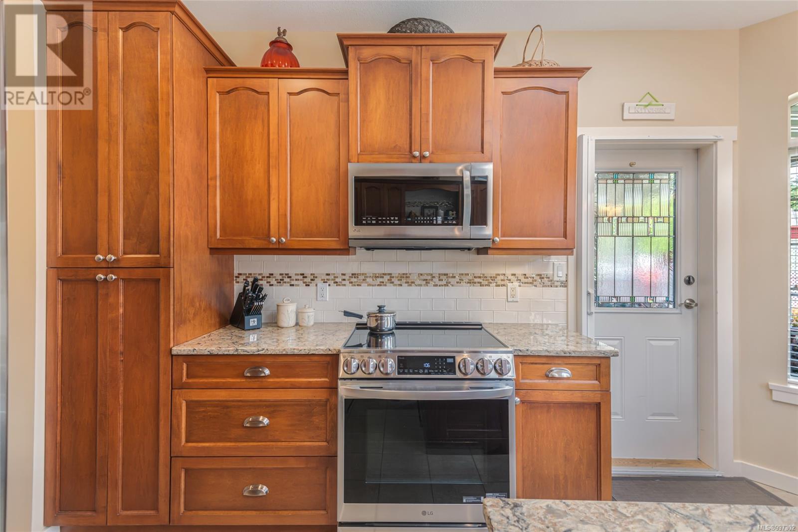 5570 Woodland Cres, Port Alberni