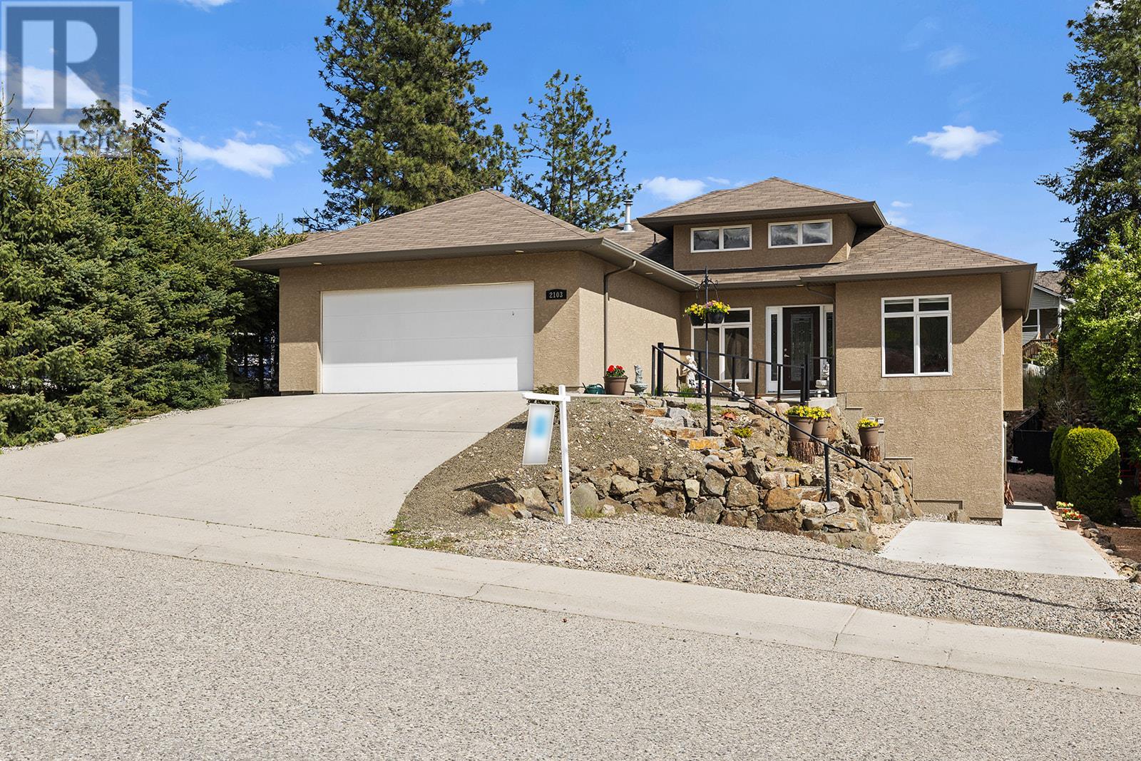 2103 Sunview Drive, West Kelowna