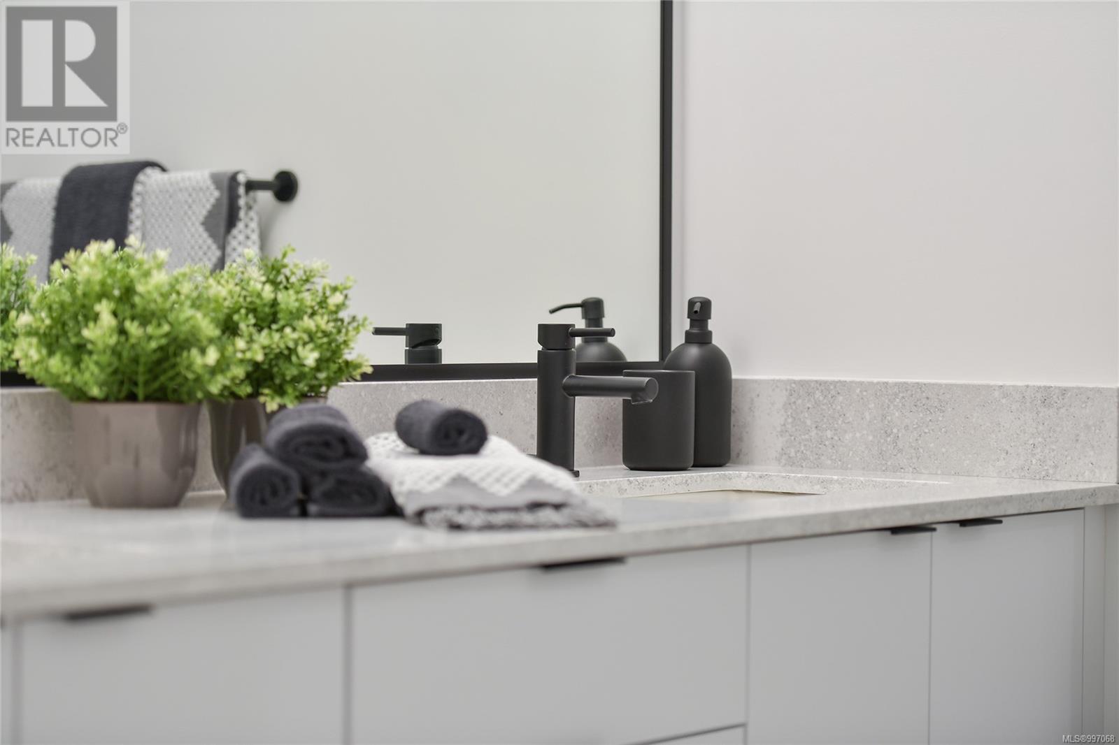 301 1110 Samar Crescent, Langford