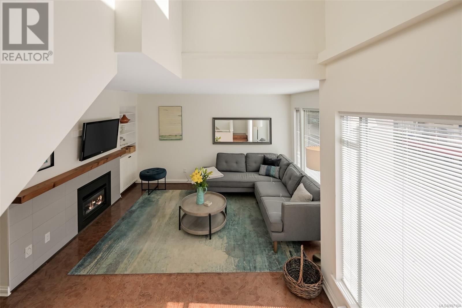 4 356 Simcoe Street, Victoria
