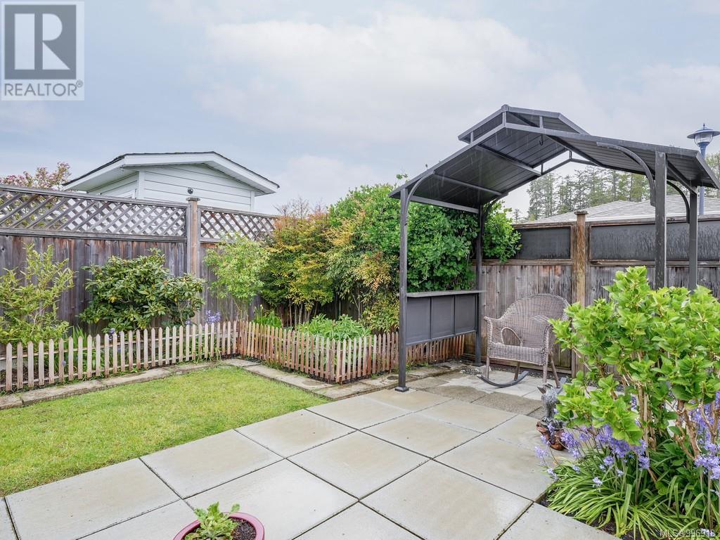 34 7570 Tetayut Road, Central Saanich