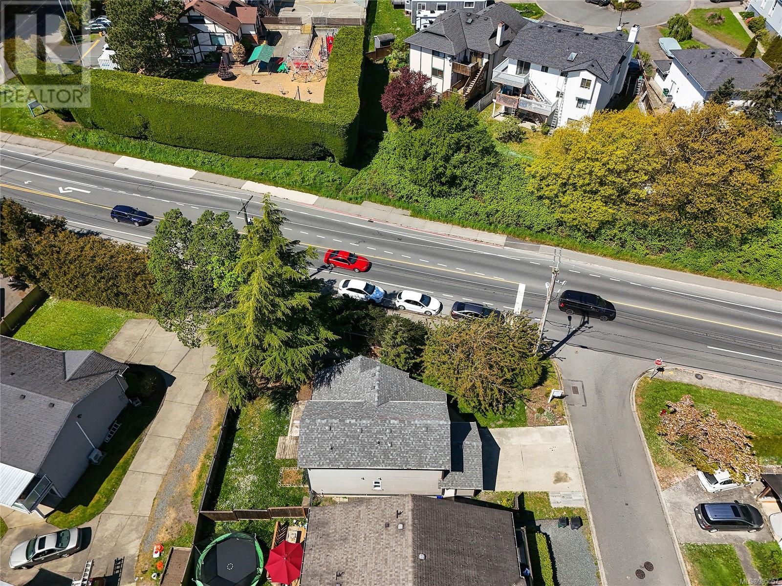  1199 GLEN TARA Lane, Saanich
