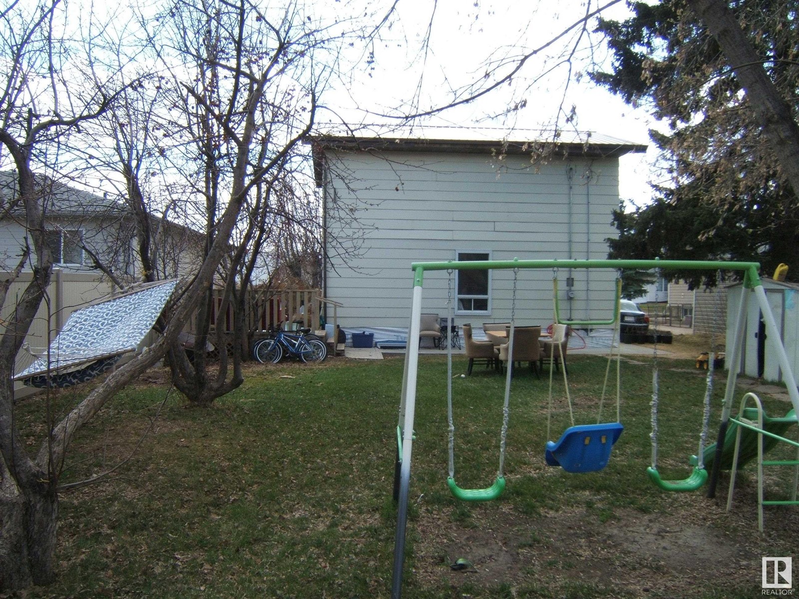Photo 7 of 4814 47 Av, Vegreville AB