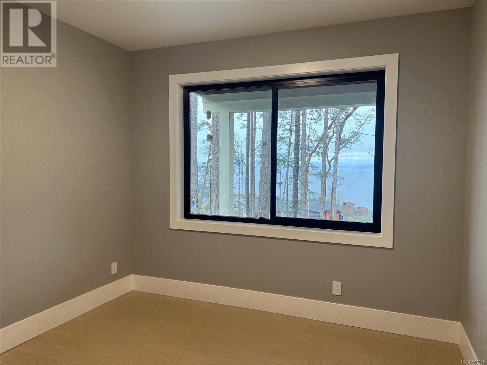 4618 Glen Oaks Dr, Nanaimo real estate listing 992894