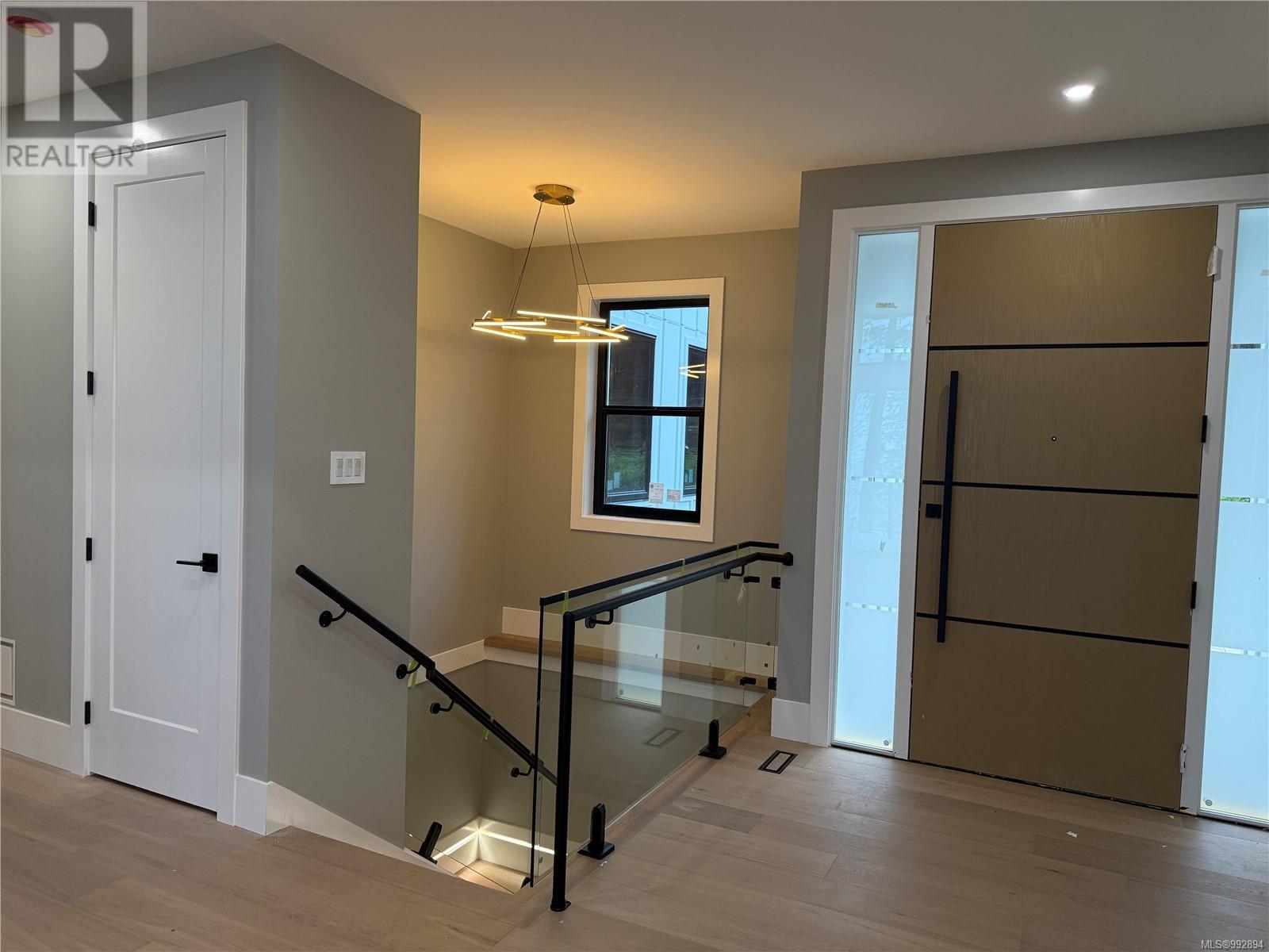 4618 Glen Oaks Dr, Nanaimo real estate listing 992894