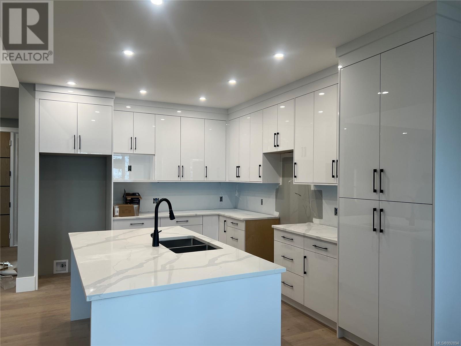 4618 Glen Oaks Dr, Nanaimo