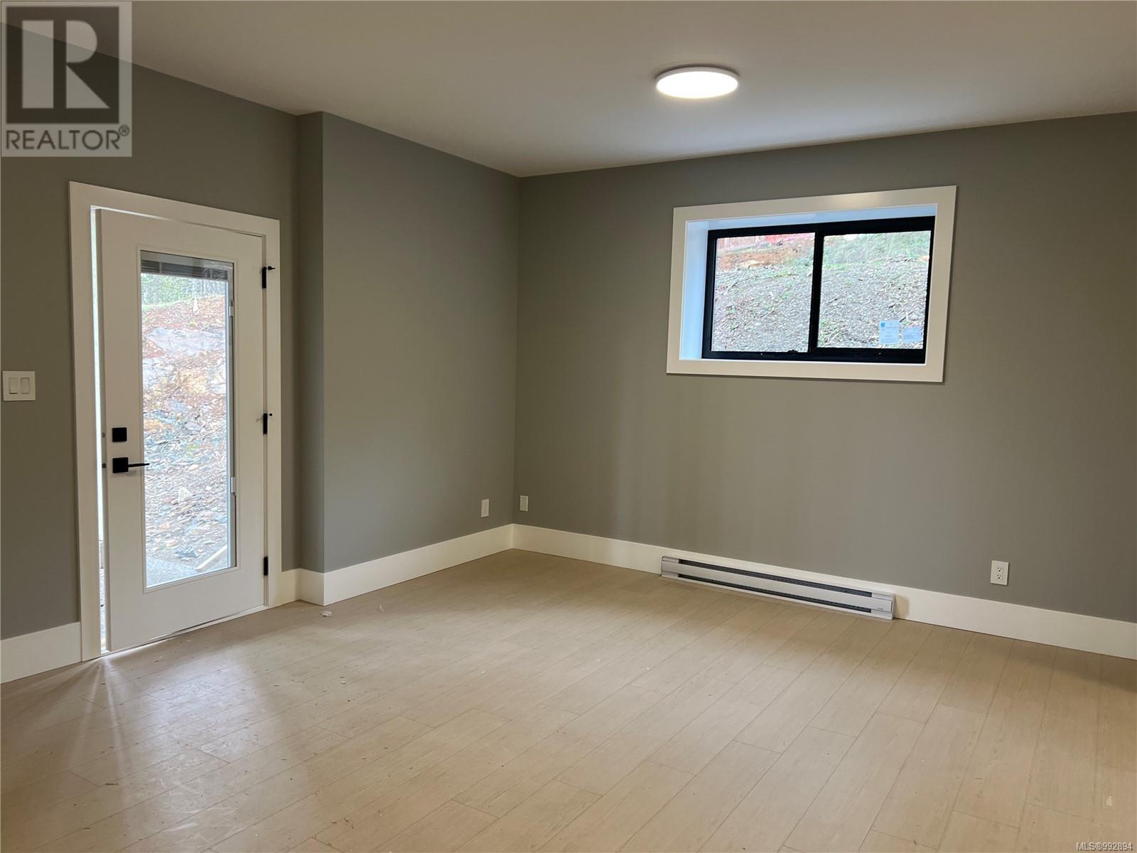 4618 Glen Oaks Dr, Nanaimo real estate listing 992894