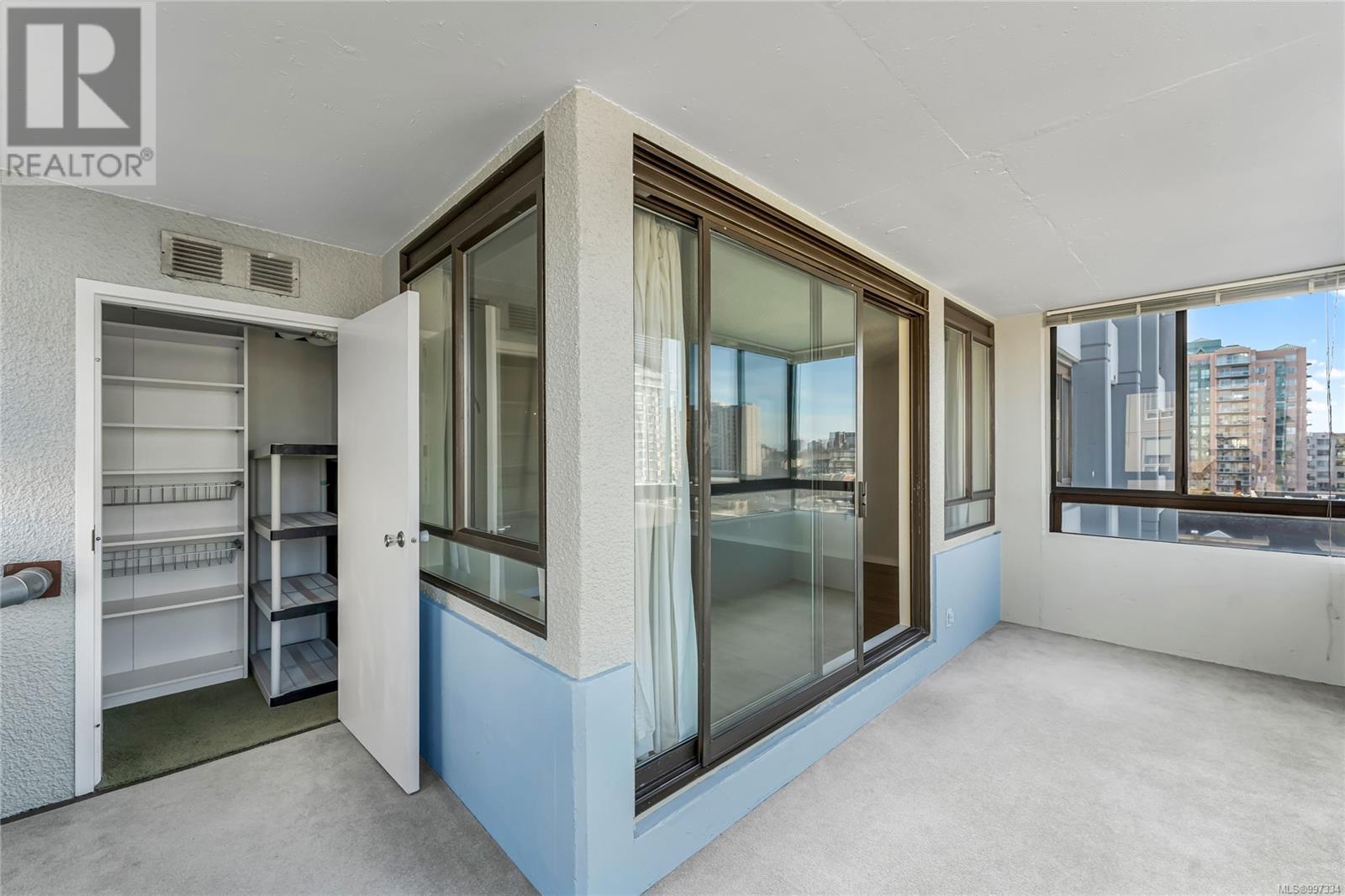 701 1026 Johnson Street, Victoria