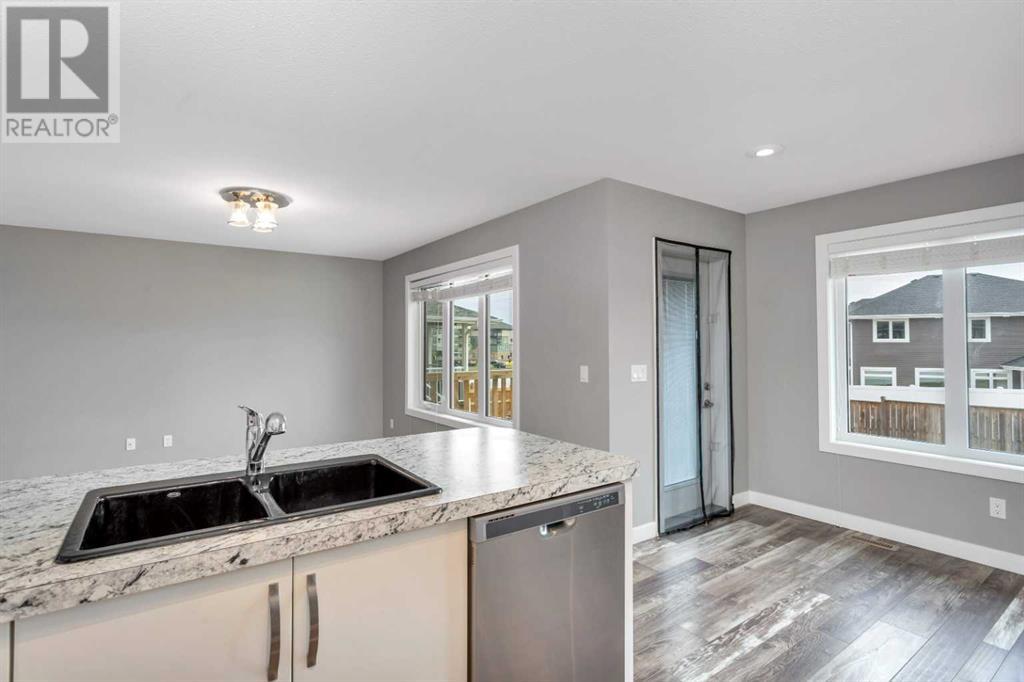 73 Ebony Street, Lacombe