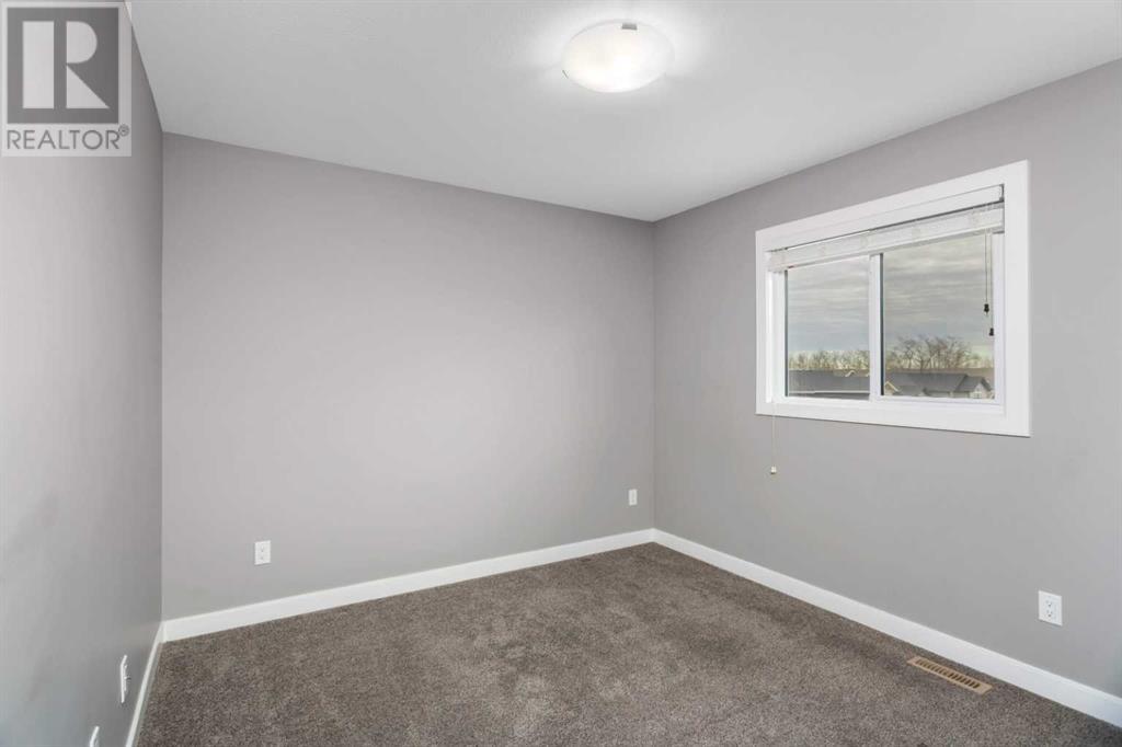 73 Ebony Street, Lacombe