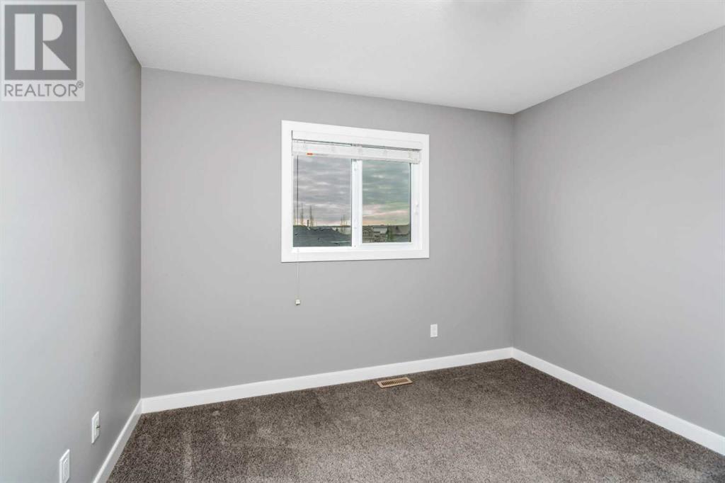 73 Ebony Street, Lacombe