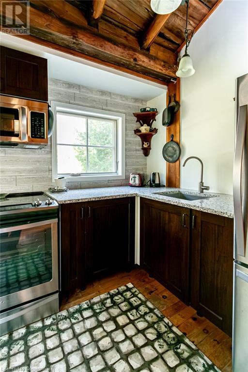 Photo 34 of 6099 Cedar Grove, Burlington ON