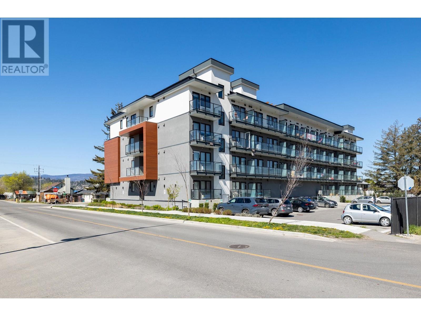 220 345 Dougall Road North, Kelowna
