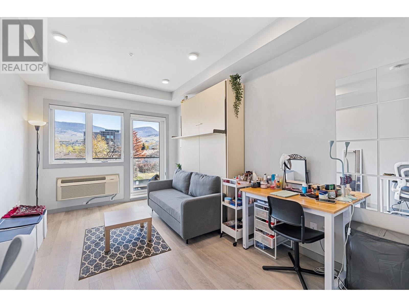 220 345 Dougall Road North, Kelowna