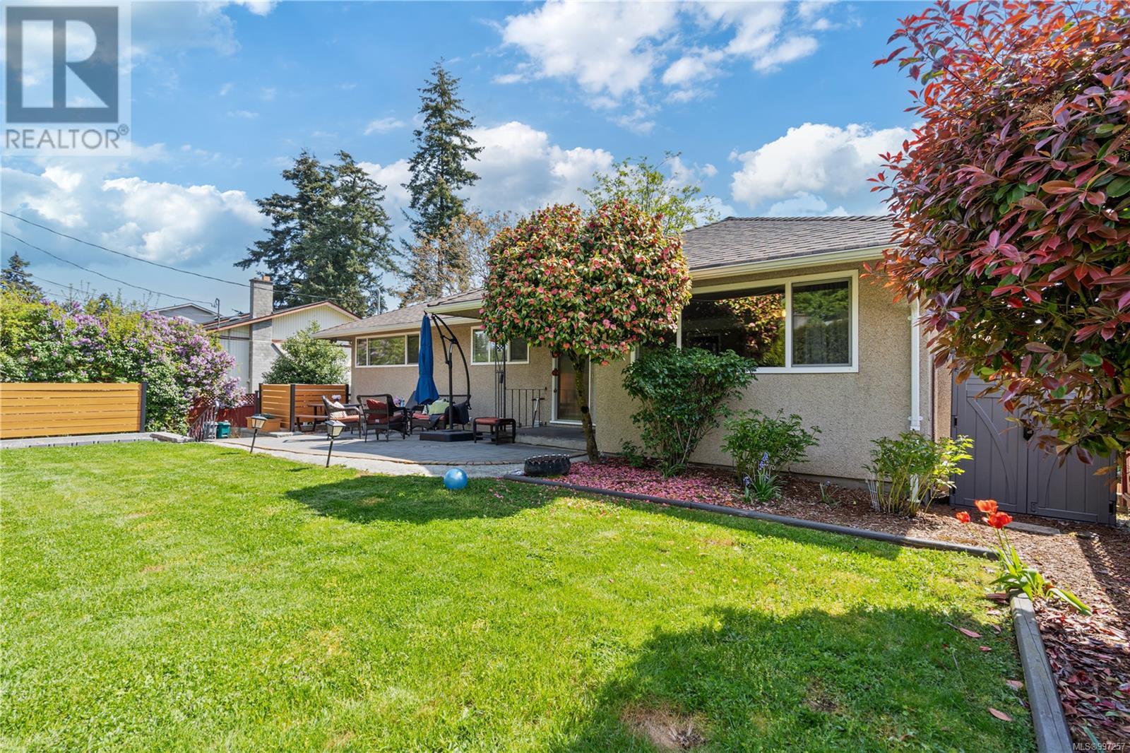  104 Burnett Road, View Royal