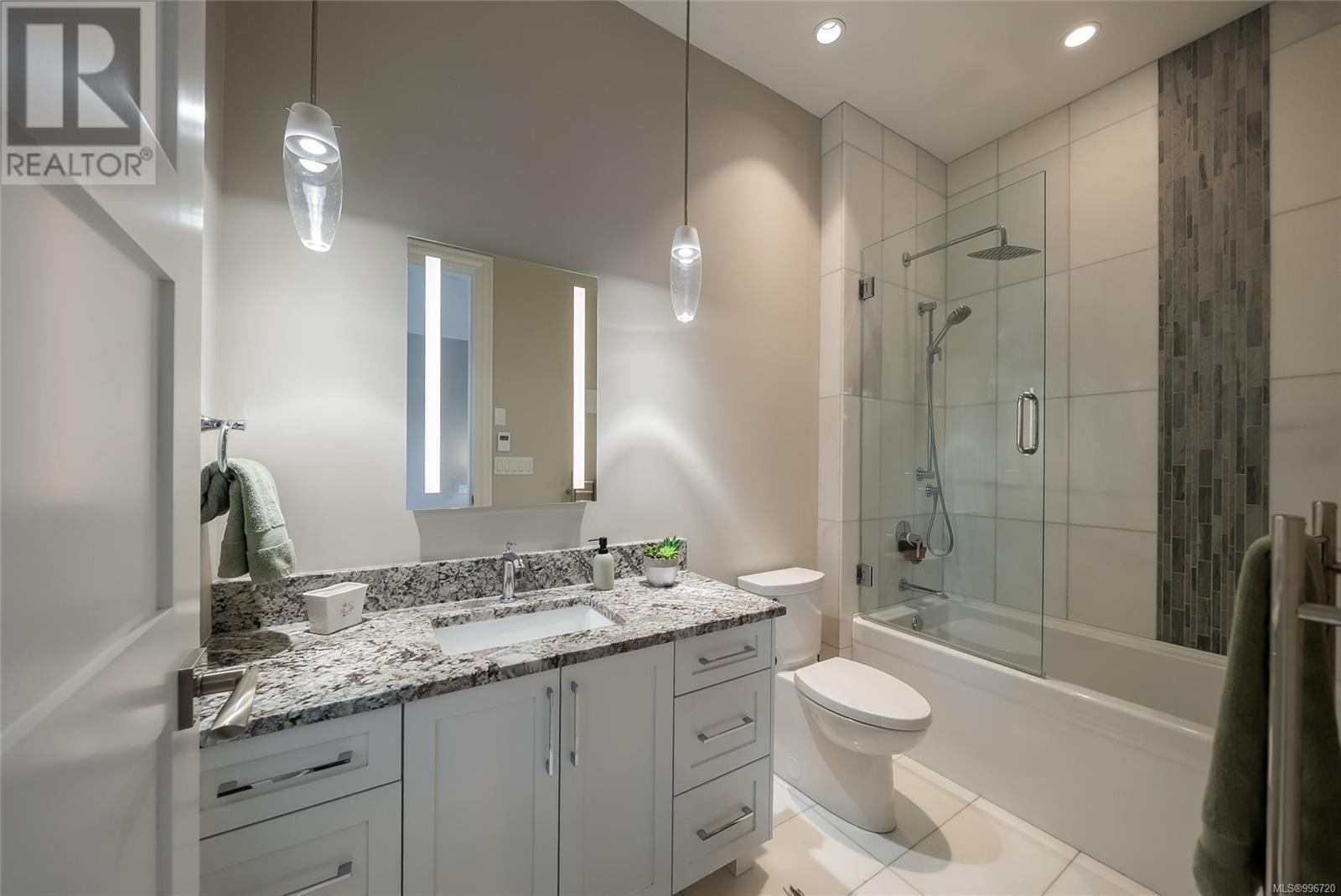 776 HIRST Ave, Parksville real estate listing 996720