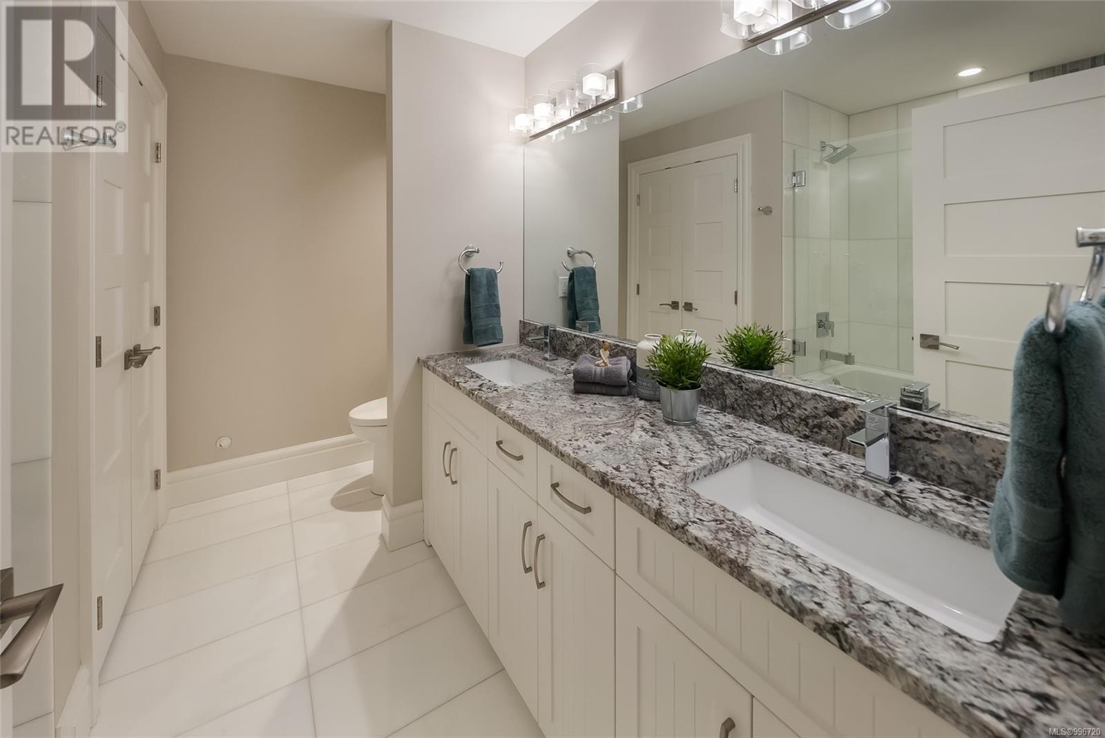 776 HIRST Ave, Parksville real estate listing 996720