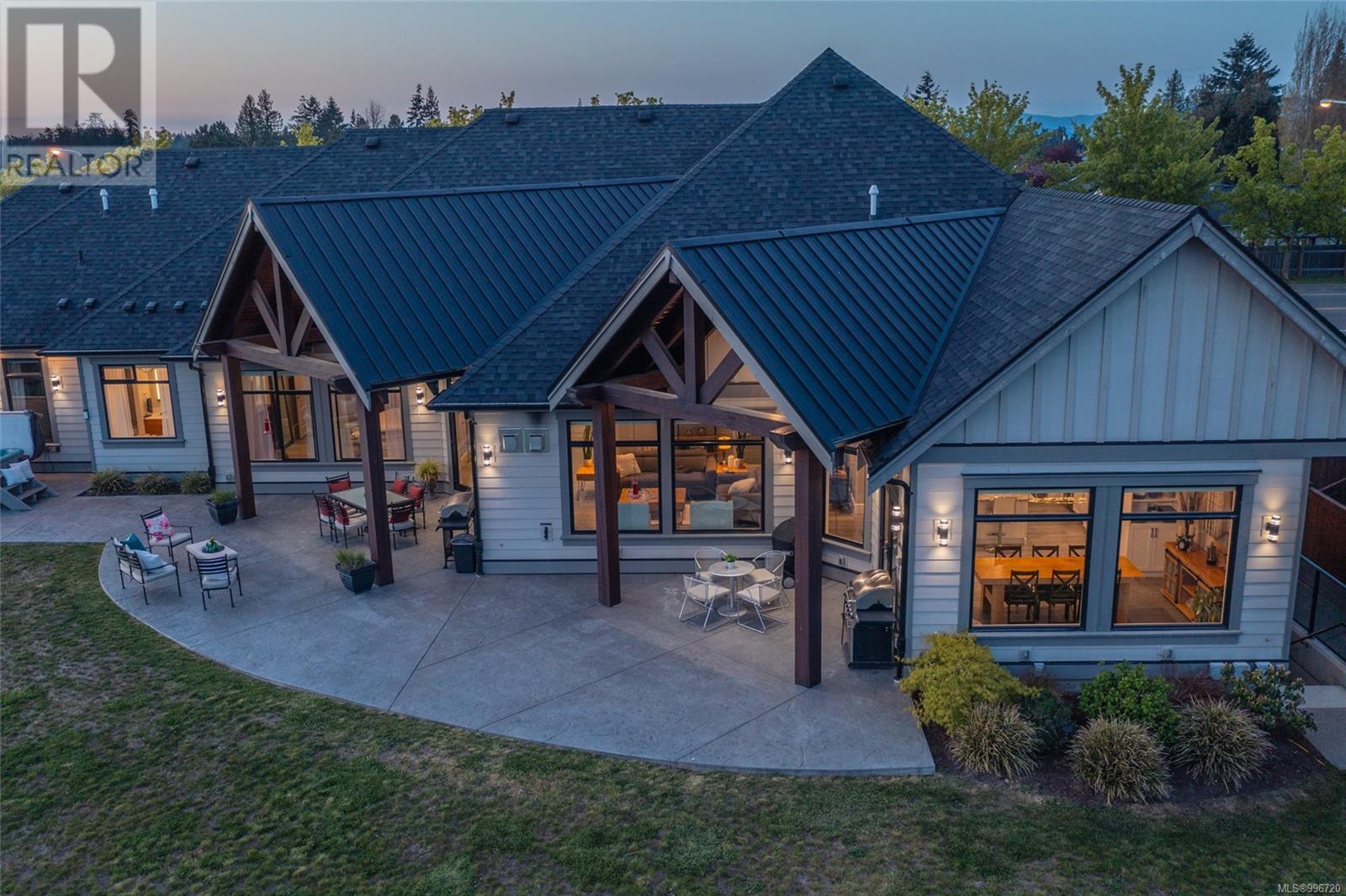 776 HIRST Ave, Parksville real estate listing 996720