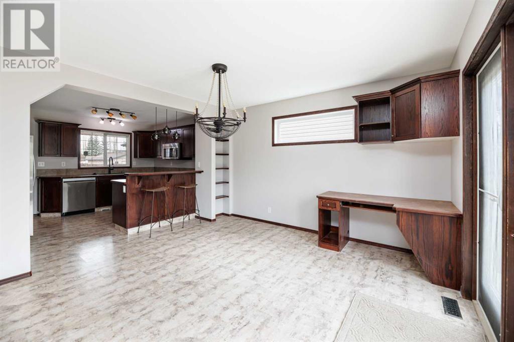 103 Kerr Close South, Red Deer