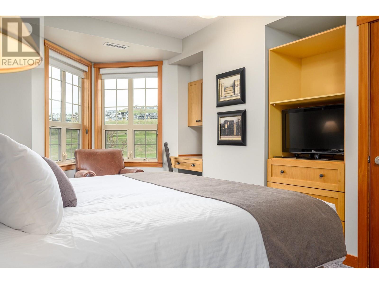 332 101 Village Centre Court, Vernon