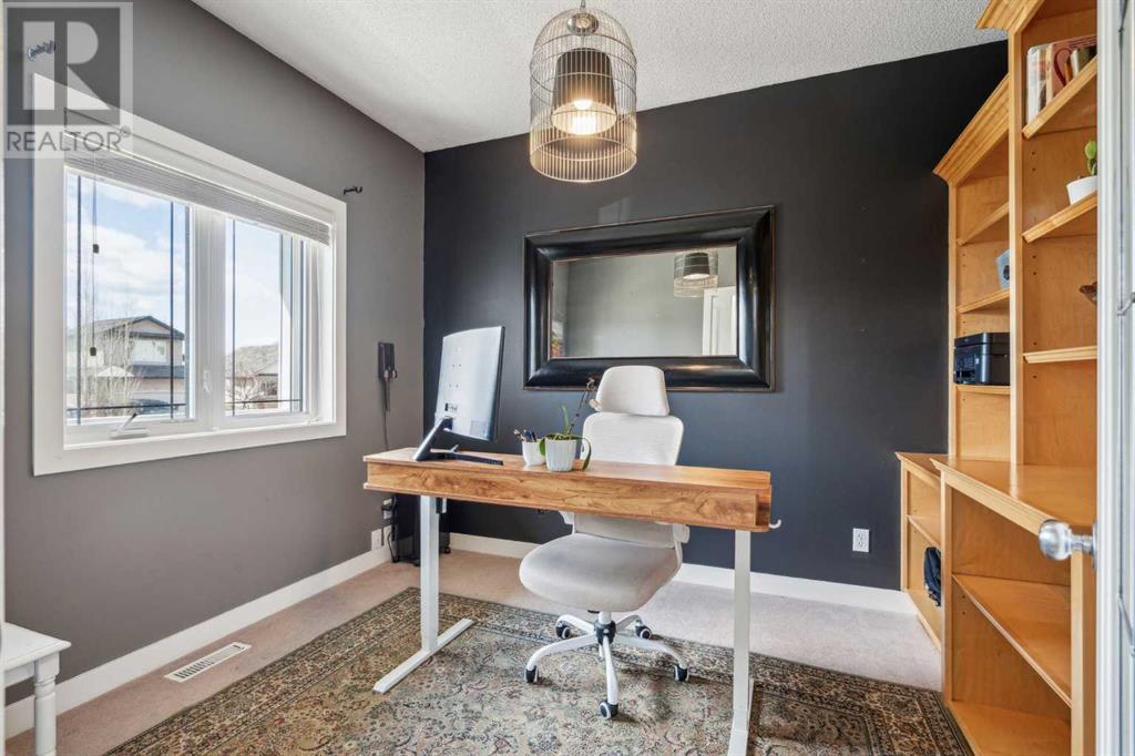 207 Gleneagles View, Cochrane, Alberta