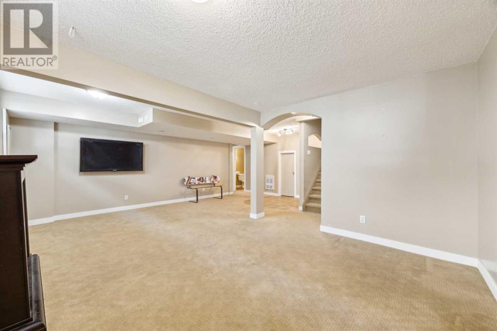 207 Gleneagles View, Cochrane, Alberta