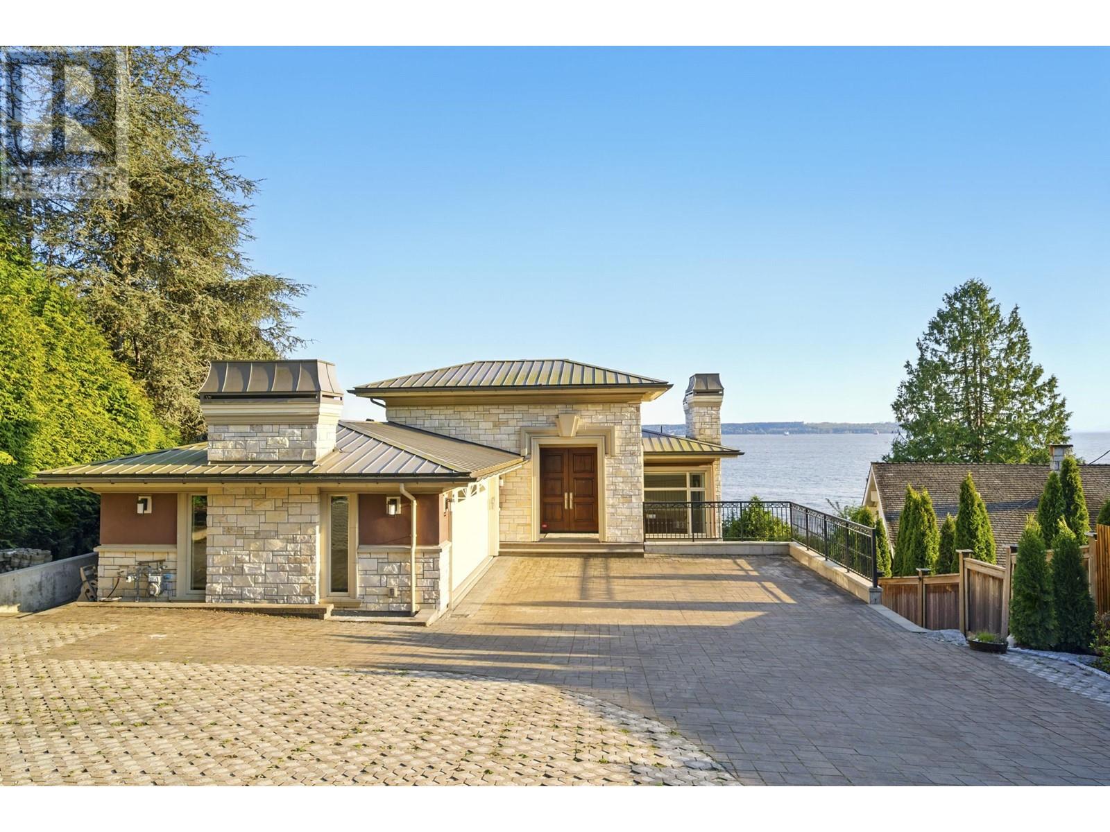 3008 PROCTER AVENUE, West Vancouver