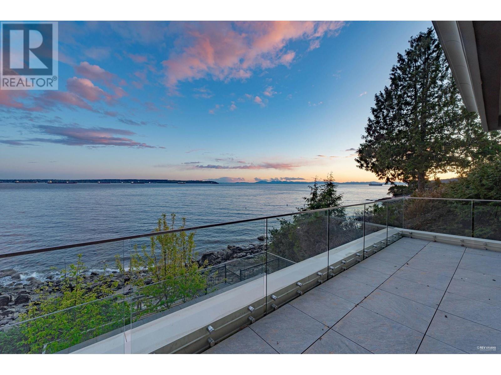 3008 PROCTER AVENUE, West Vancouver