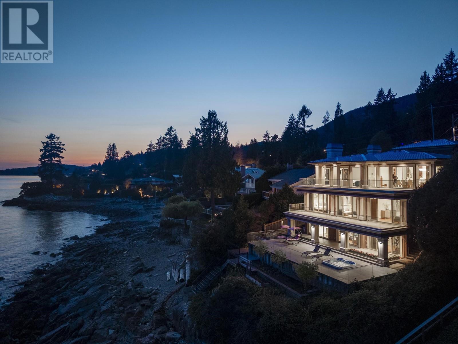 3008 PROCTER AVENUE, West Vancouver