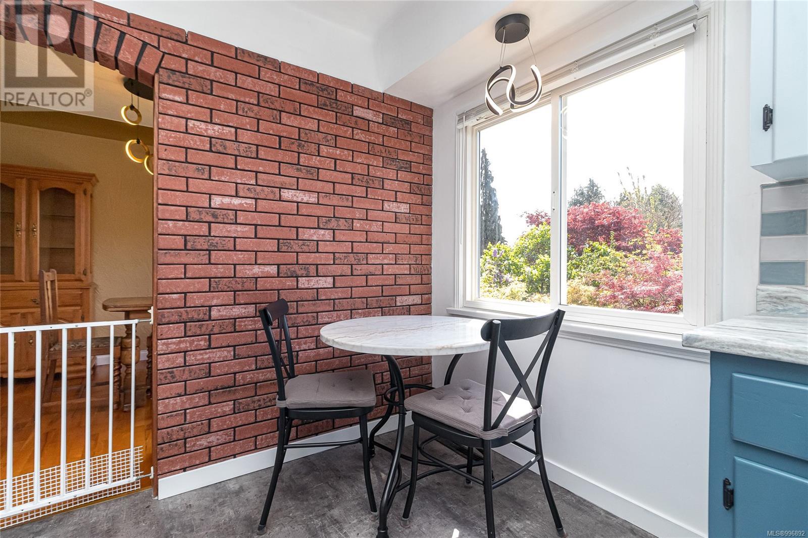  591 Baxter Avenue, Saanich
