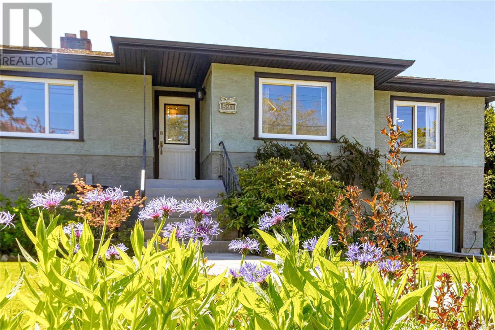  591 Baxter Avenue, Saanich