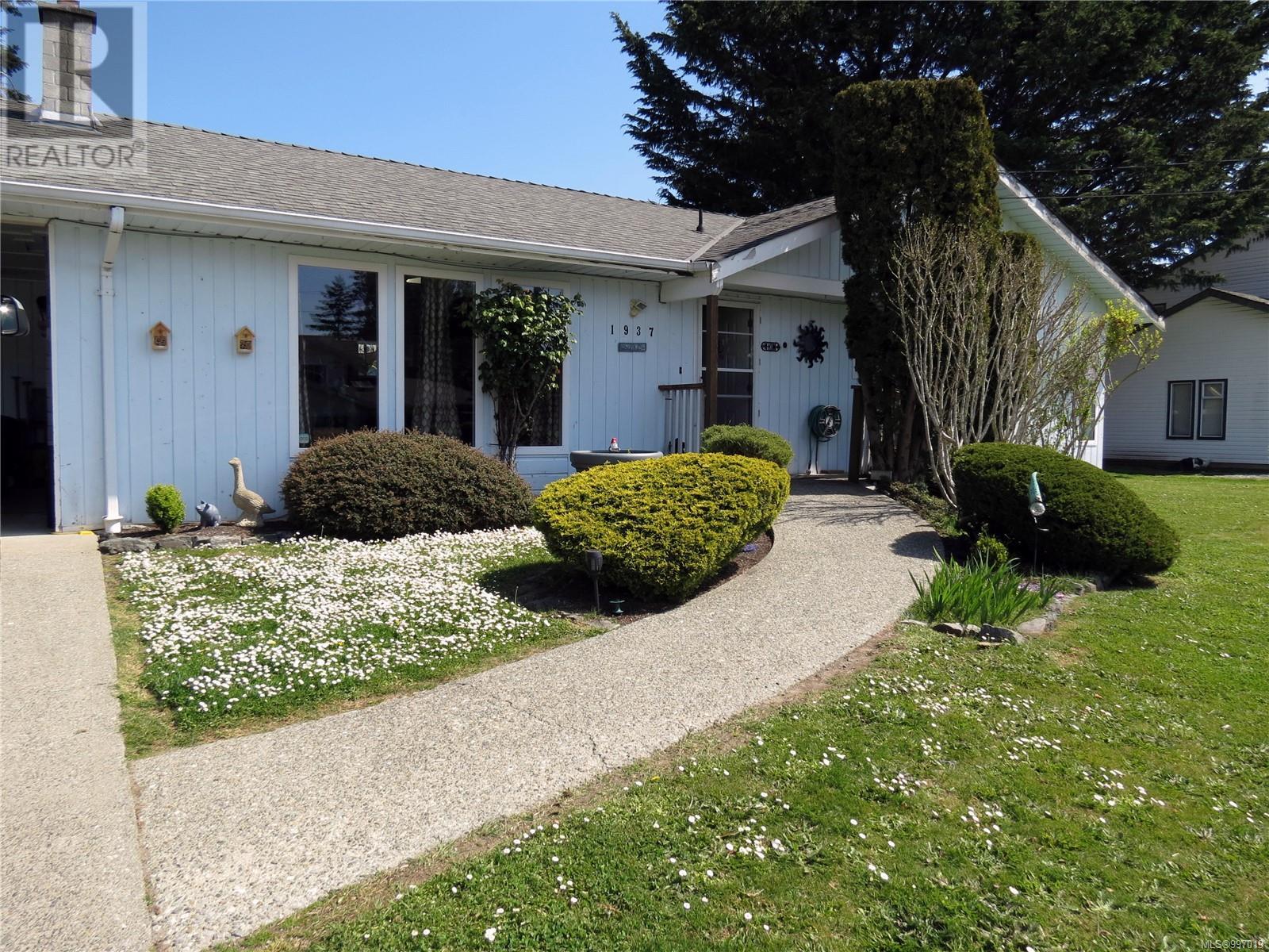  1937 Powliuk Crescent, Sooke