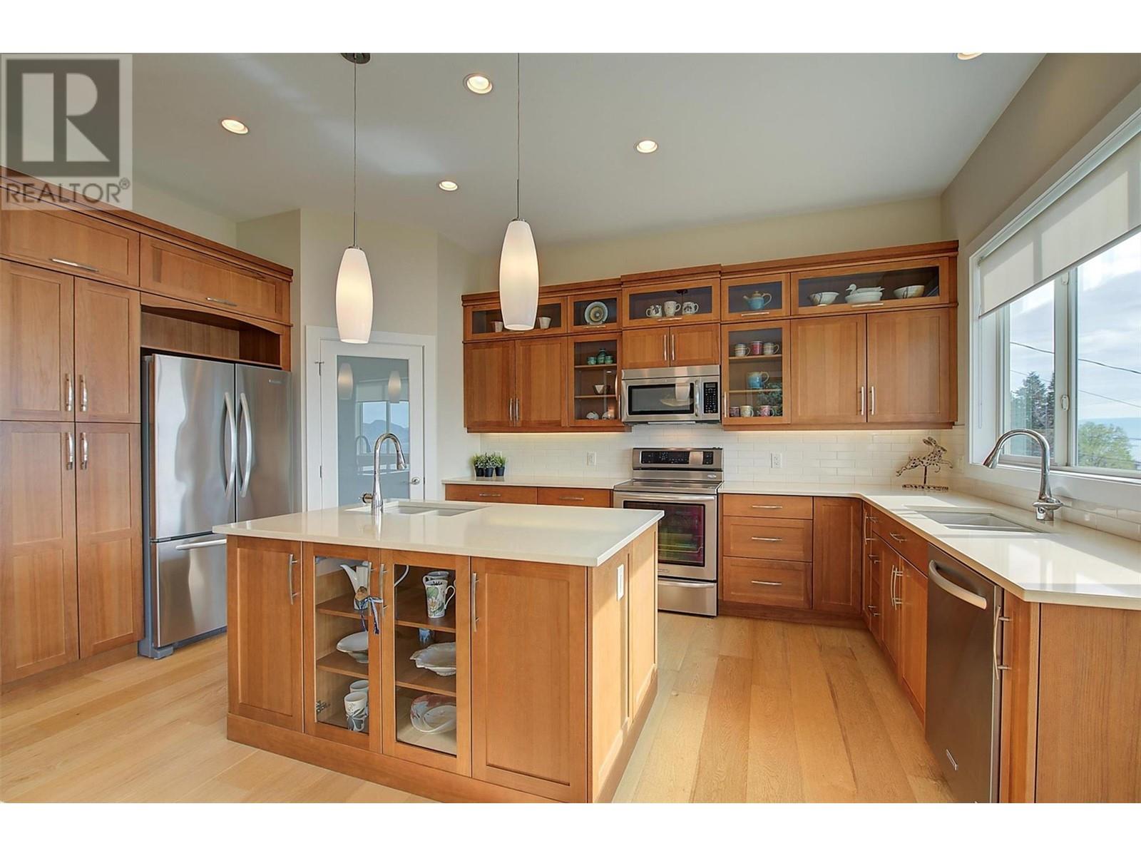  5884 MacGregor Road, Peachland
