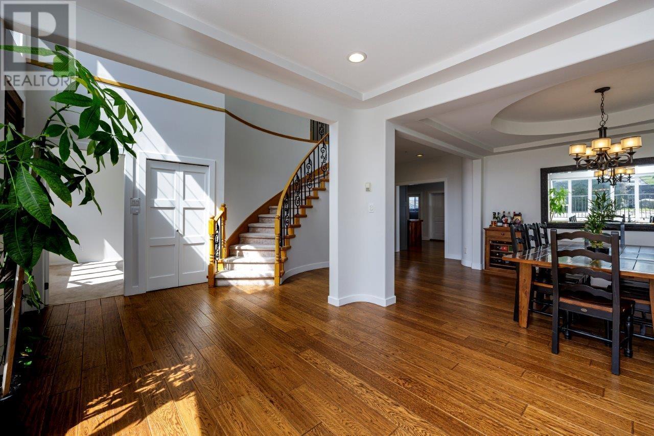 3326 WORTHINGTON DRIVE, Vancouver