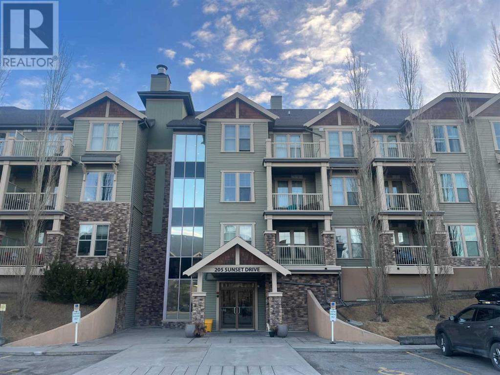 205 Sunset Drive, Cochrane