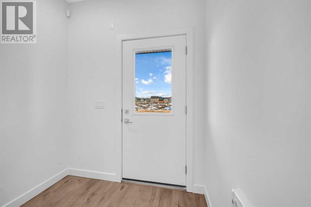 Single Family House for Sale in  Creekstone Drive SW Pine Creek Calgary 