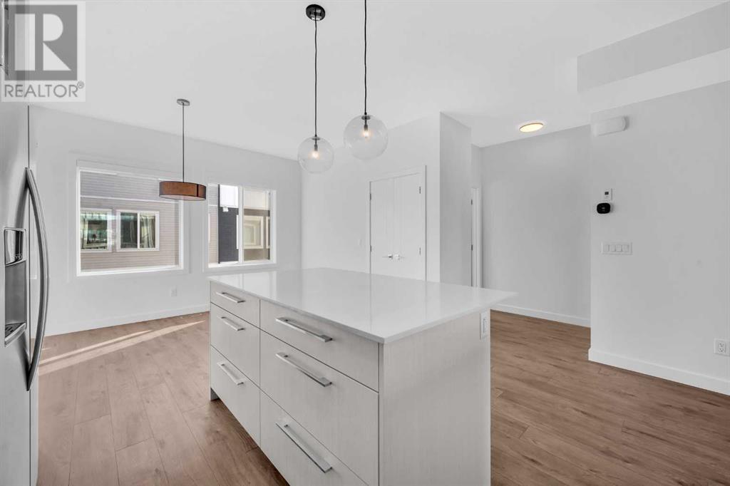Single Family House for Sale in  Creekstone Drive SW Pine Creek Calgary 
