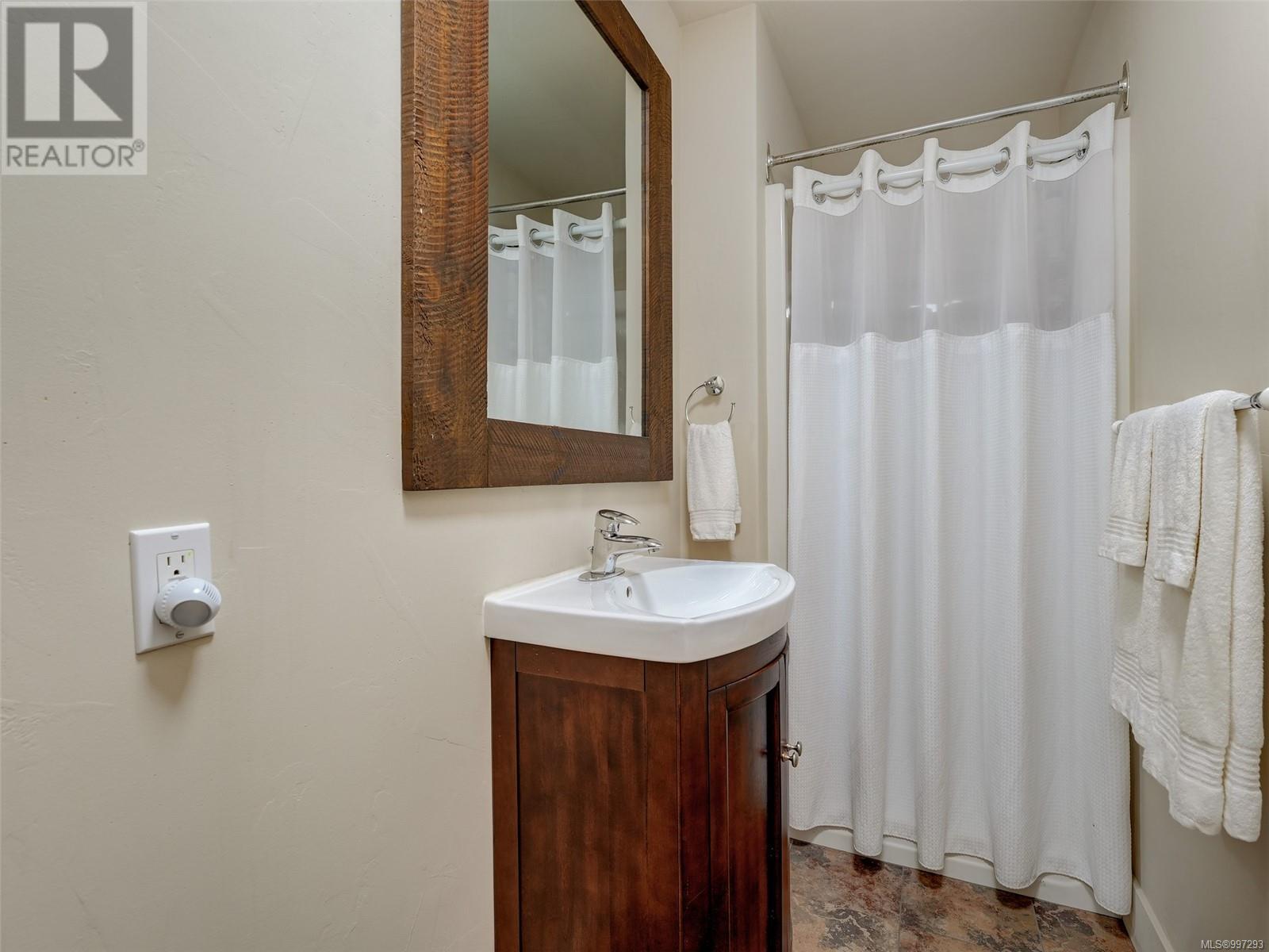  3369 Sewell Lane, Colwood