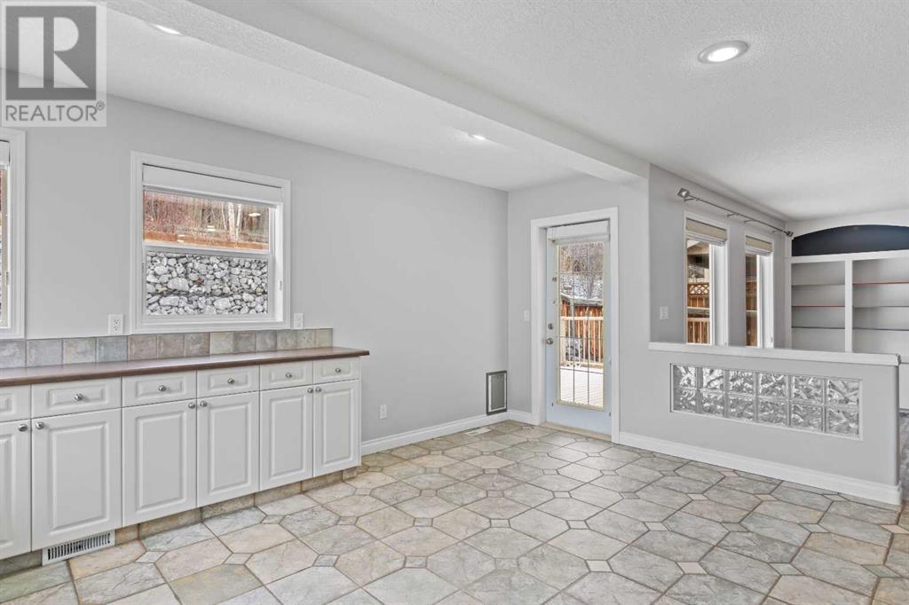 11 Bow Ridge Road, Cochrane, Alberta