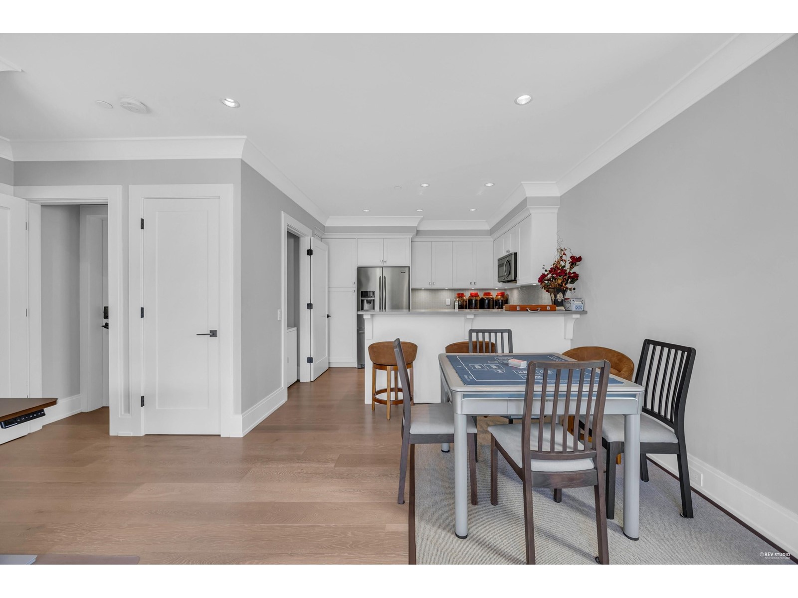 Photo 33 of 14442 Magdalen Avenue, White Rock BC