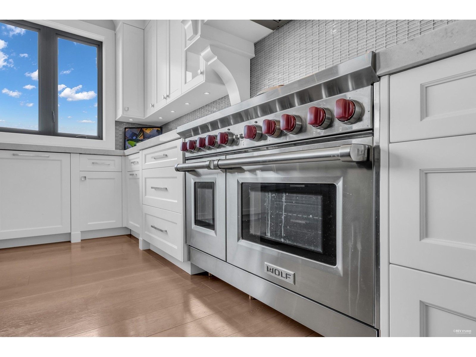 Photo 13 of 14442 Magdalen Avenue, White Rock BC