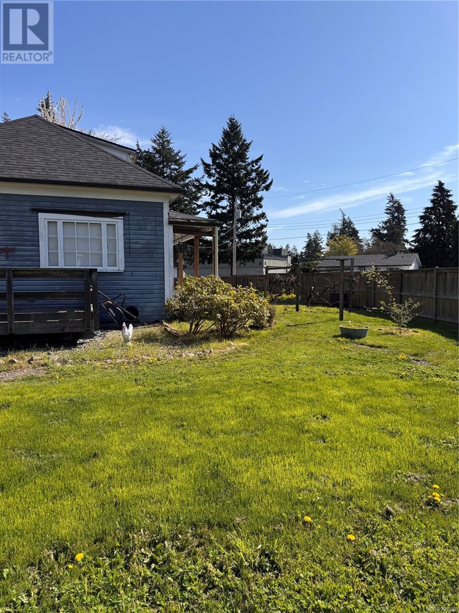  596 Donovan Avenue, Colwood