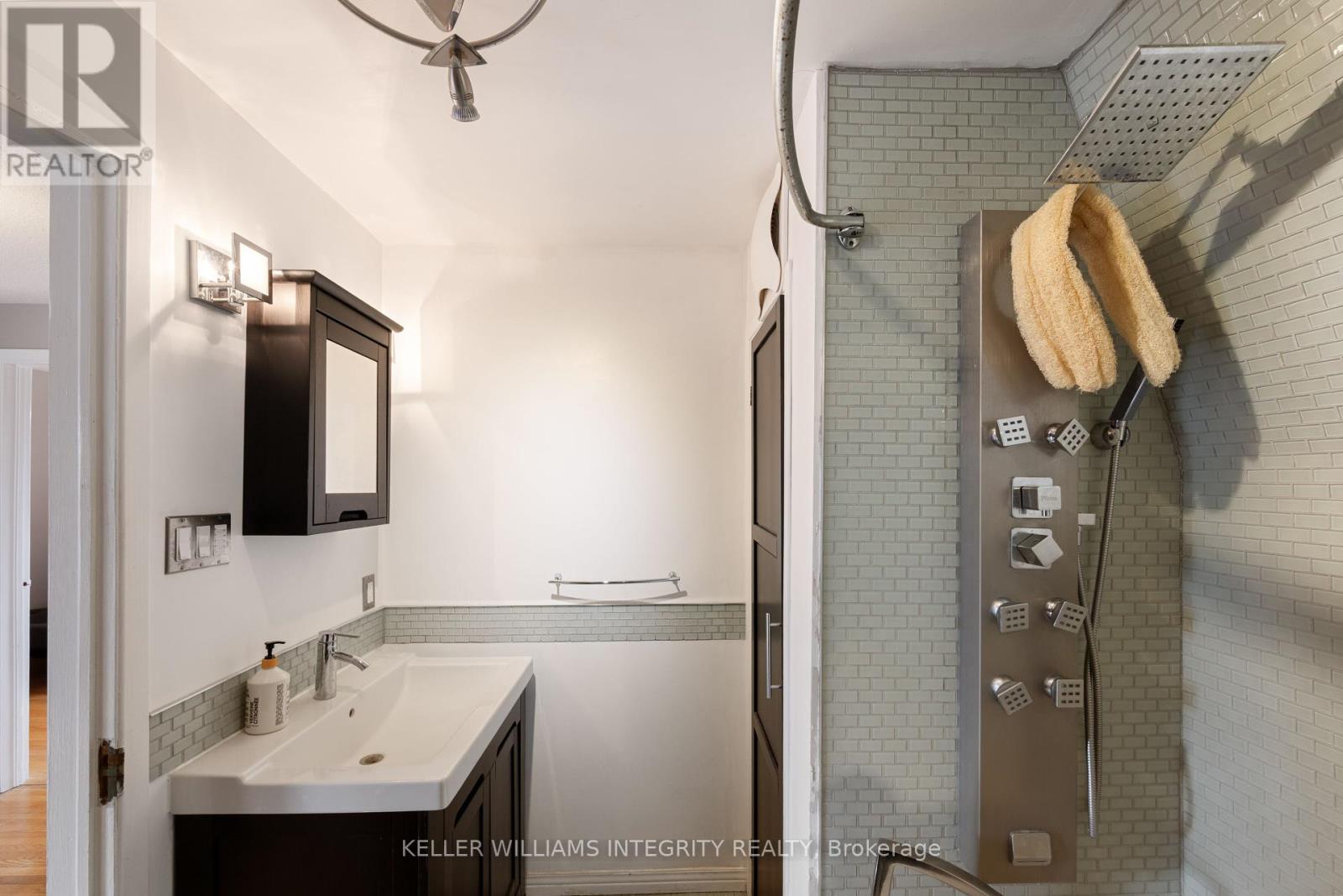 Photo 21 of 2061 Prince Of Wales Drive S, Ottawa ON